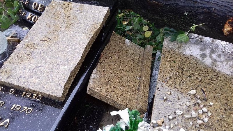 Żywioł zniszczył nagrobki (kilka zdjęć)