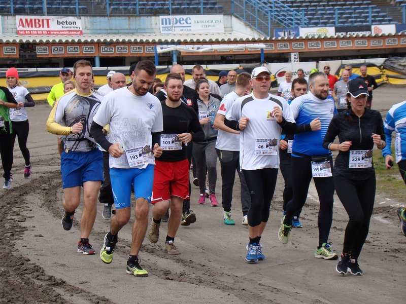 Kibice na torze (zdjęcia)