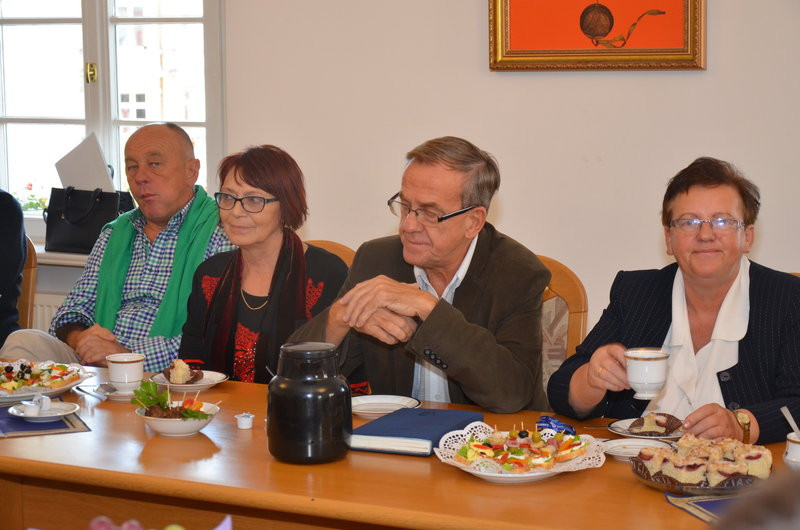 Mistrzowie przed i w ratuszu (zdjęcia)