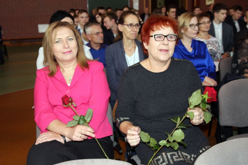 Uczniowie ZST złożyli ślubowanie (zdjęcia)