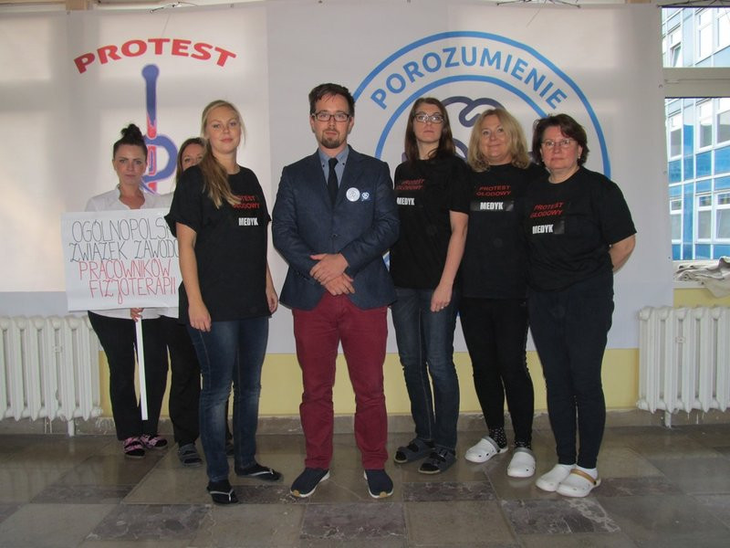 Piątek - drugi dzień głodówki w szpitalu (zdjęcia)