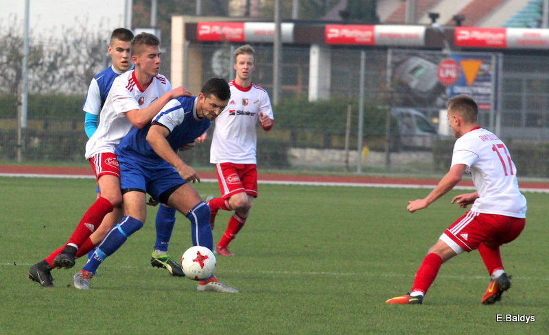 Remis lidera (zdjęcia)