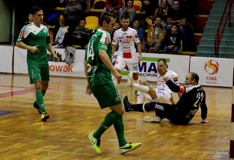 Urwali punkty akademikom (zdjęcia)