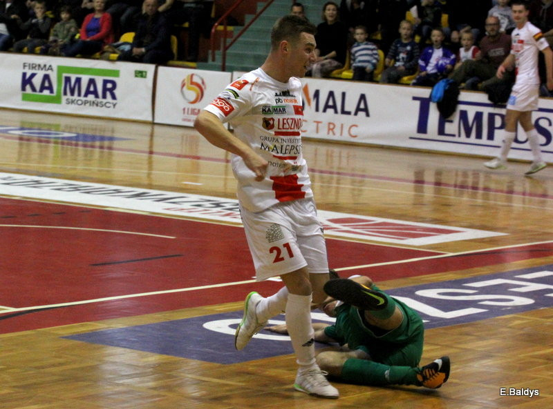 Urwali punkty akademikom (zdjęcia)