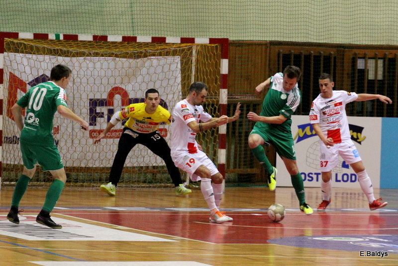 Urwali punkty akademikom (zdjęcia)