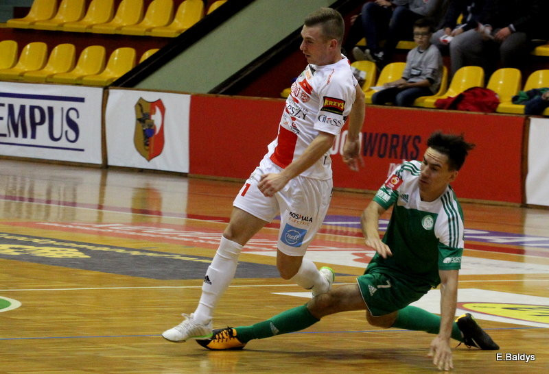 Urwali punkty akademikom (zdjęcia)