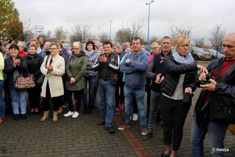 Dąb na 25-lecie firmy Winkhaus (zdjęcia)