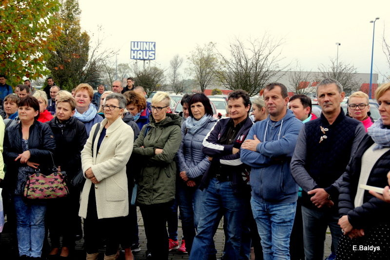 Dąb na 25-lecie firmy Winkhaus (zdjęcia)