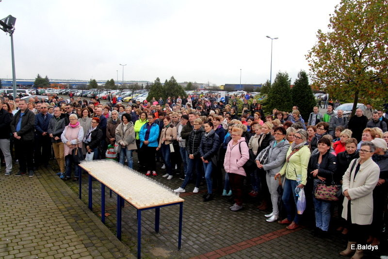 Dąb na 25-lecie firmy Winkhaus (zdjęcia)