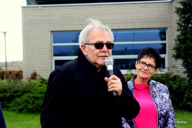 Dąb na 25-lecie firmy Winkhaus (zdjęcia)