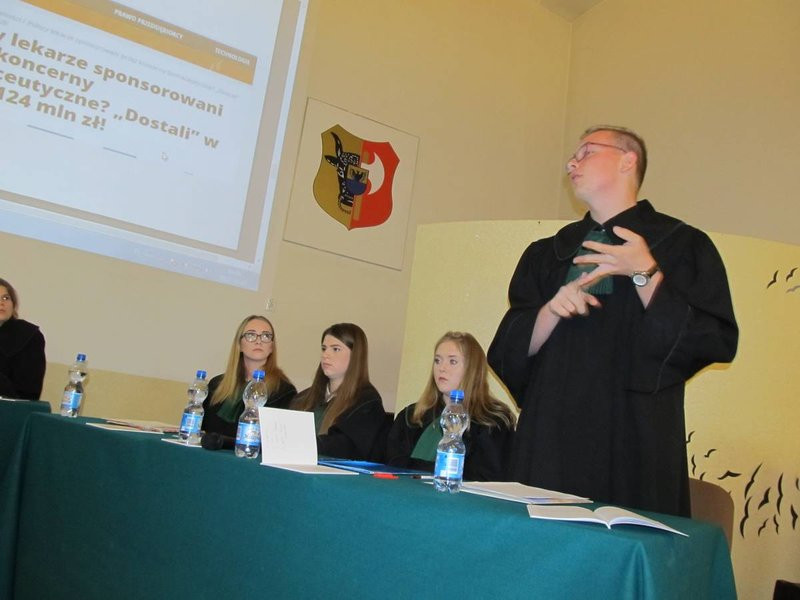 Sąd nad polską służbą zdrowia (kilka zdjęć)