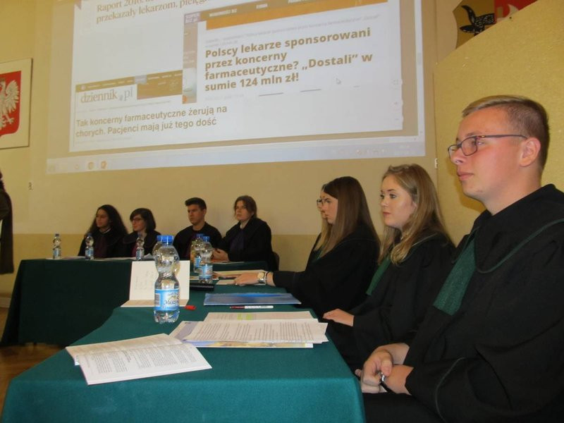 Sąd nad polską służbą zdrowia (kilka zdjęć)