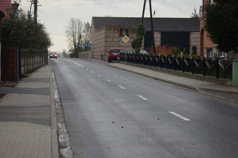 Szersza droga i nowa ścieżka (zdjęcia)