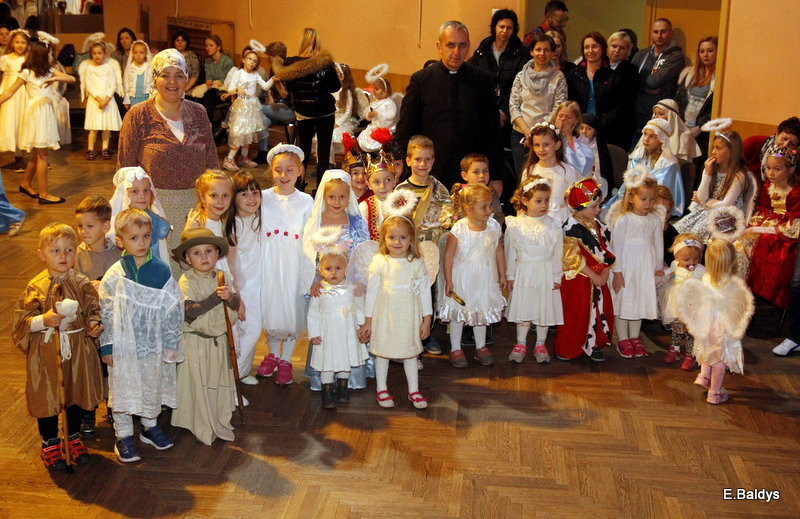 Bal Wszystkich Świętych w Osiecznej (zdjęcia)