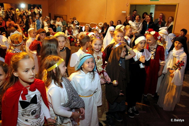 Bal Wszystkich Świętych w Osiecznej (zdjęcia)