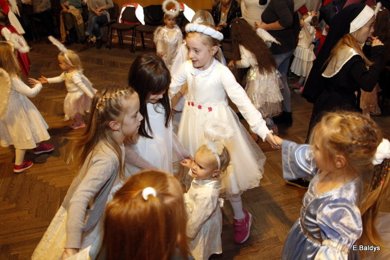 Bal Wszystkich Świętych w Osiecznej (zdjęcia)