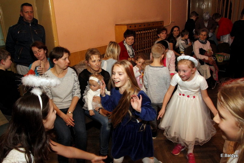 Bal Wszystkich Świętych w Osiecznej (zdjęcia)