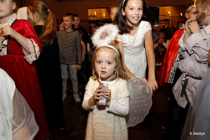 Bal Wszystkich Świętych w Osiecznej (zdjęcia)