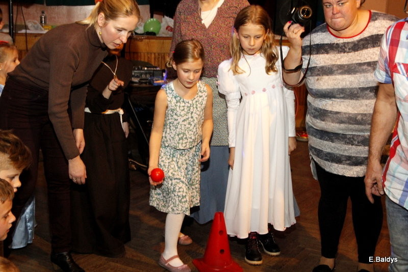 Bal Wszystkich Świętych w Osiecznej (zdjęcia)