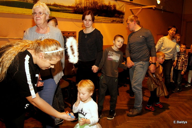 Bal Wszystkich Świętych w Osiecznej (zdjęcia)