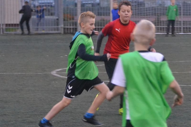 Młodzi piłkarze rywalizowali w Garzynie (zdjęcia)