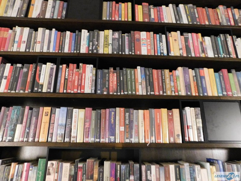 Biblioteka Ratuszowa - miejsce dla książki i muzyki (kilka zdjęć i film)