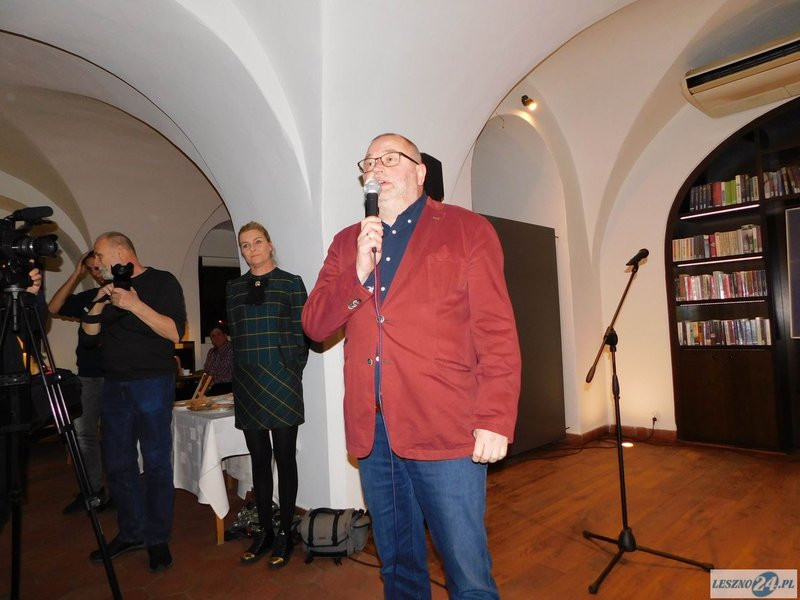 Biblioteka Ratuszowa - miejsce dla książki i muzyki (kilka zdjęć i film)