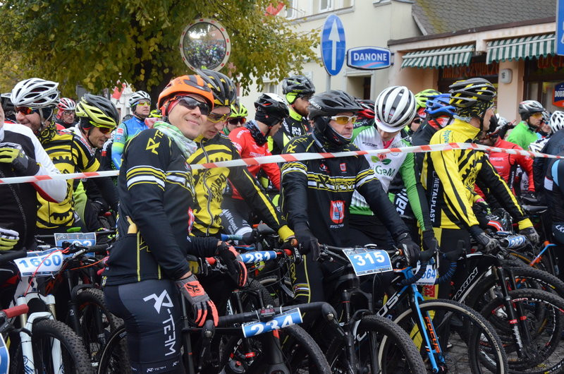 Świąteczne ściganie w Osiecznej (zdjęcia)