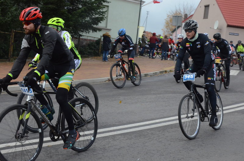 Świąteczne ściganie w Osiecznej (zdjęcia)