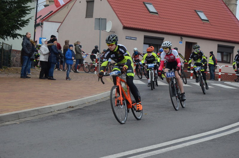Świąteczne ściganie w Osiecznej (zdjęcia)