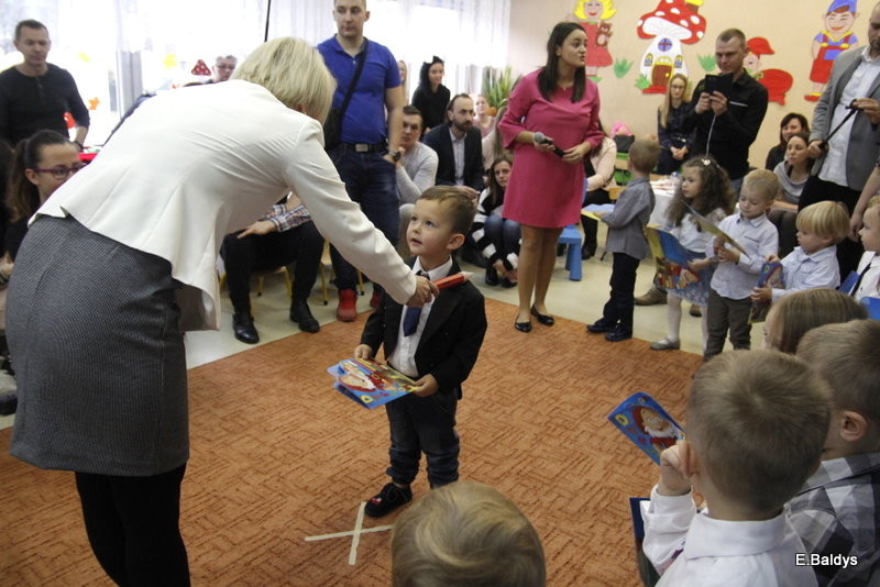 Pasowanie na przedszkolaka w PM nr 18 (zdjęcia)