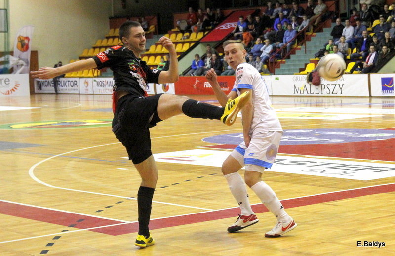 Ostre strzelanie w Trapezie (zdjęcia, komentarz po meczu)