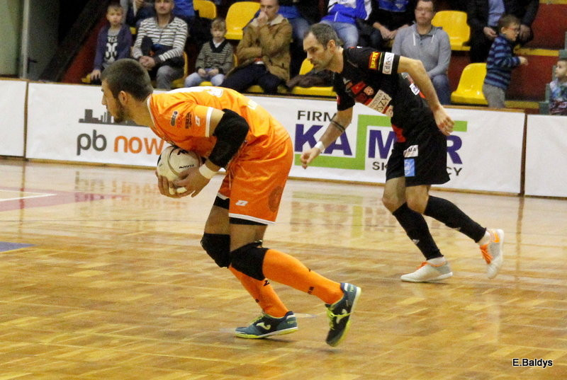 Ostre strzelanie w Trapezie (zdjęcia, komentarz po meczu)