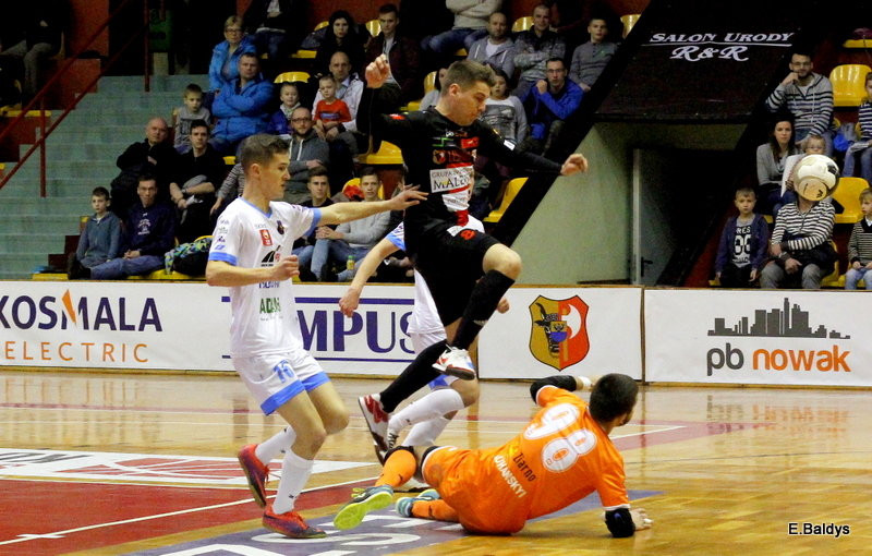 Ostre strzelanie w Trapezie (zdjęcia, komentarz po meczu)