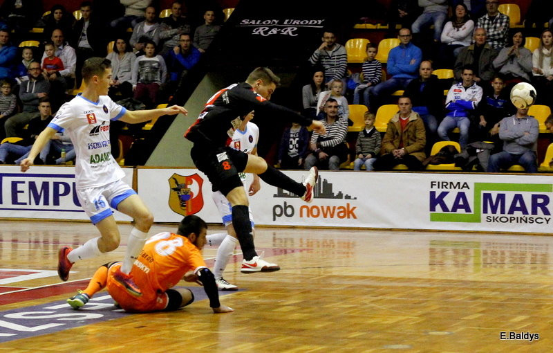 Ostre strzelanie w Trapezie (zdjęcia, komentarz po meczu)