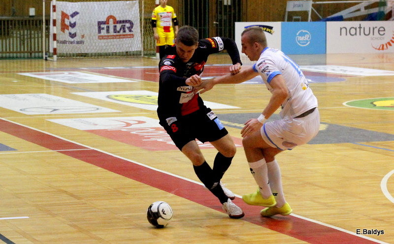 Ostre strzelanie w Trapezie (zdjęcia, komentarz po meczu)