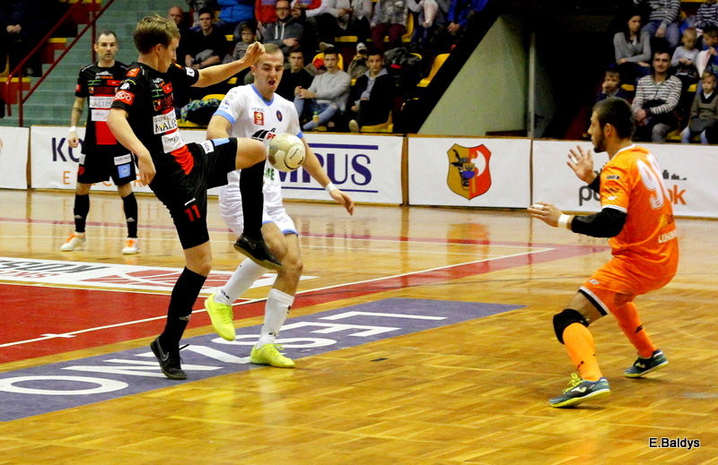 Ostre strzelanie w Trapezie (zdjęcia, komentarz po meczu)