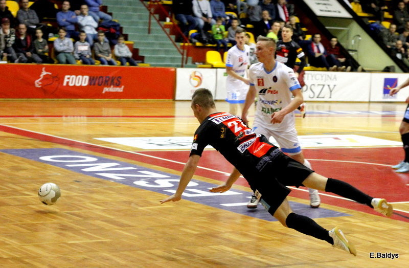 Ostre strzelanie w Trapezie (zdjęcia, komentarz po meczu)