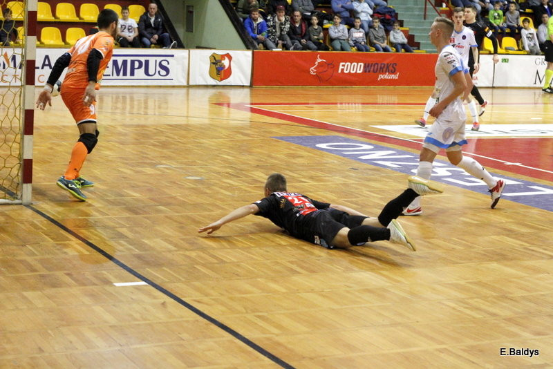 Ostre strzelanie w Trapezie (zdjęcia, komentarz po meczu)