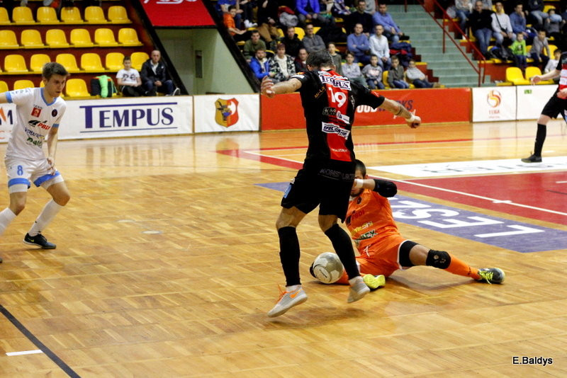 Ostre strzelanie w Trapezie (zdjęcia, komentarz po meczu)