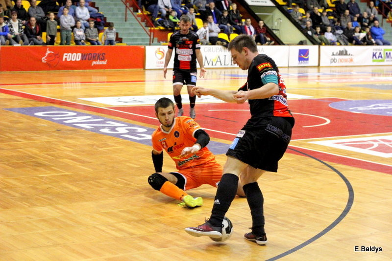 Ostre strzelanie w Trapezie (zdjęcia, komentarz po meczu)