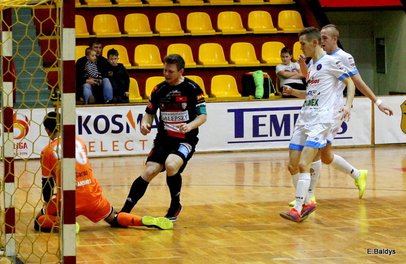 Ostre strzelanie w Trapezie (zdjęcia, komentarz po meczu)