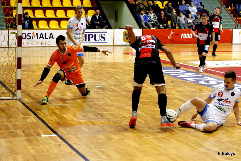 Ostre strzelanie w Trapezie (zdjęcia, komentarz po meczu)