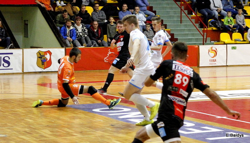 Ostre strzelanie w Trapezie (zdjęcia, komentarz po meczu)