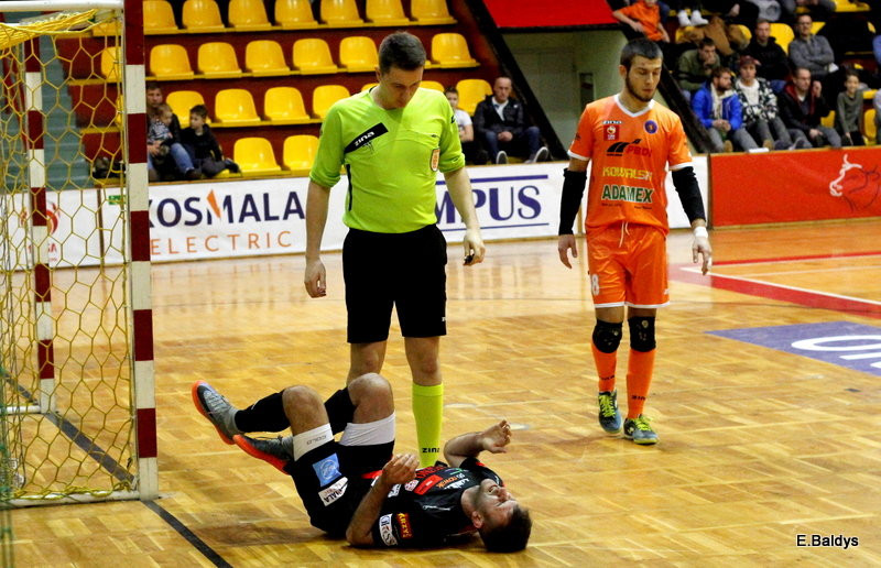 Ostre strzelanie w Trapezie (zdjęcia, komentarz po meczu)