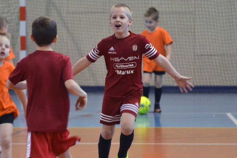 Turniej piłkarski w Drobninie (zdjęcia)