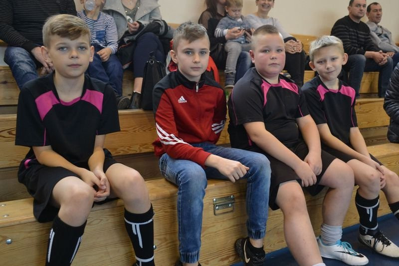 Turniej piłkarski w Drobninie (zdjęcia)