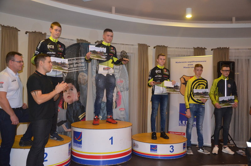 Real 64-Sto wziął prawie wszystko (zdjęcia)