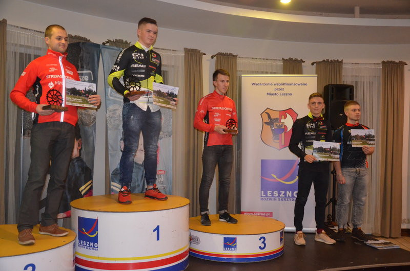 Real 64-Sto wziął prawie wszystko (zdjęcia)