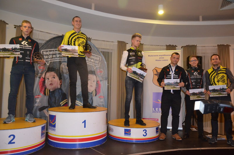 Real 64-Sto wziął prawie wszystko (zdjęcia)